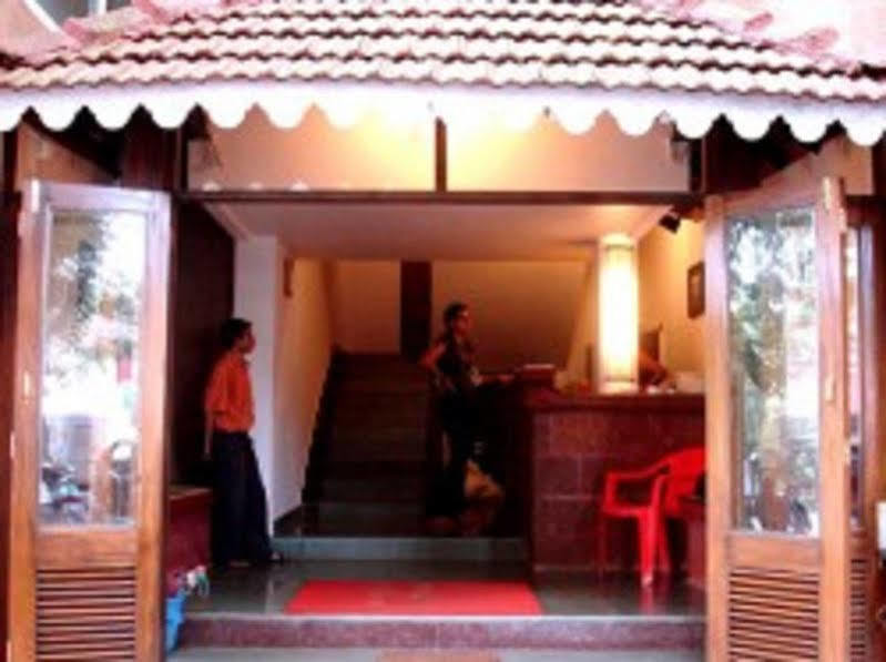Oyo Flagship Paradise Inn Near Immaculate Conception Church Pangim Exterior foto